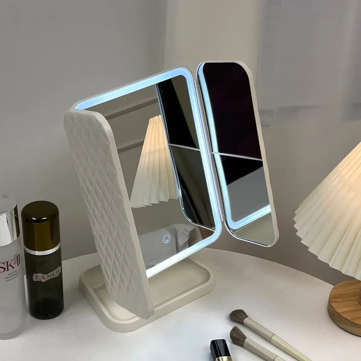 💄 LumiGlow Pro: Profesionalno LED Makeup Ogledalo sa Trostrukim Panelom